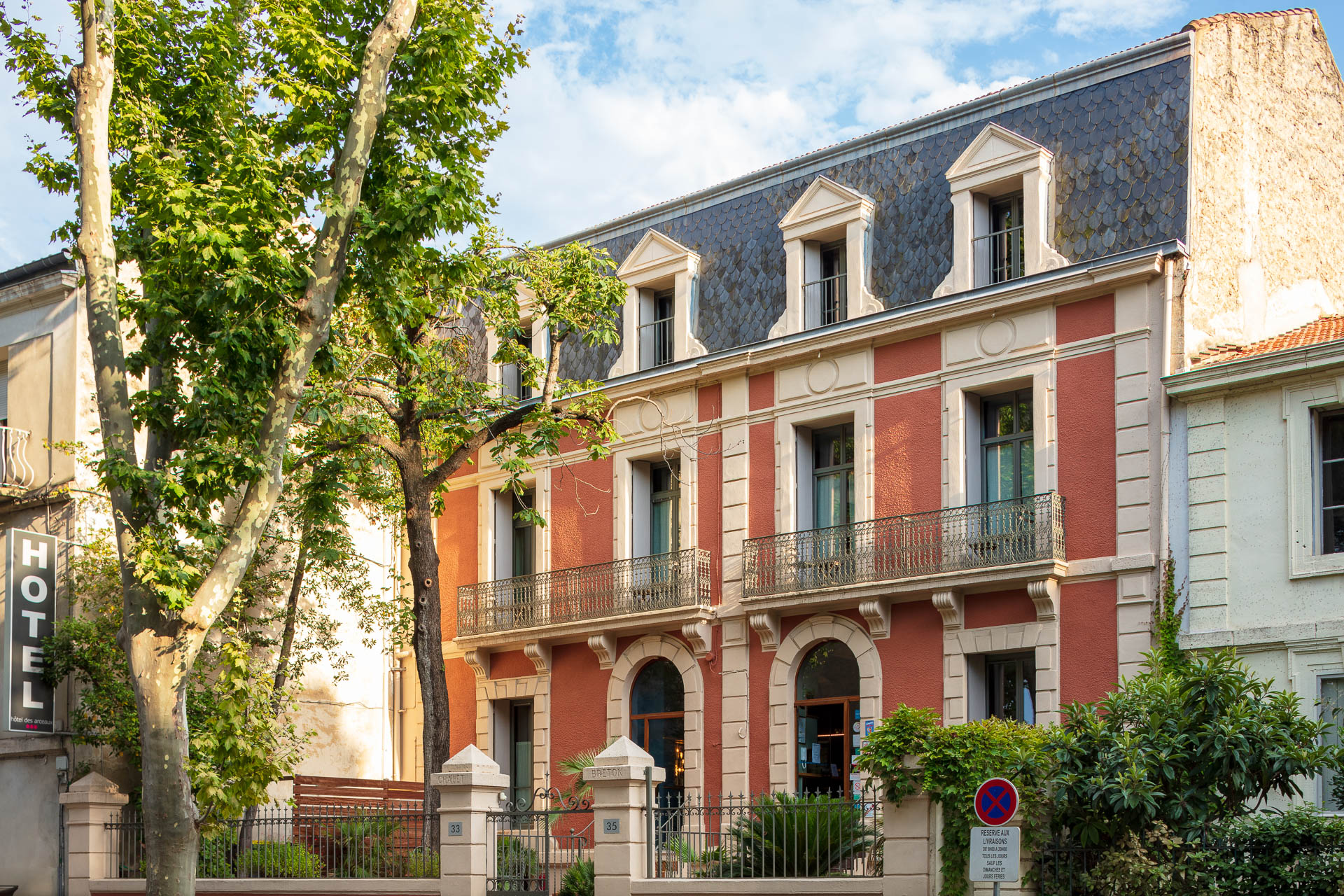 HOTEL DES ARCEAUX